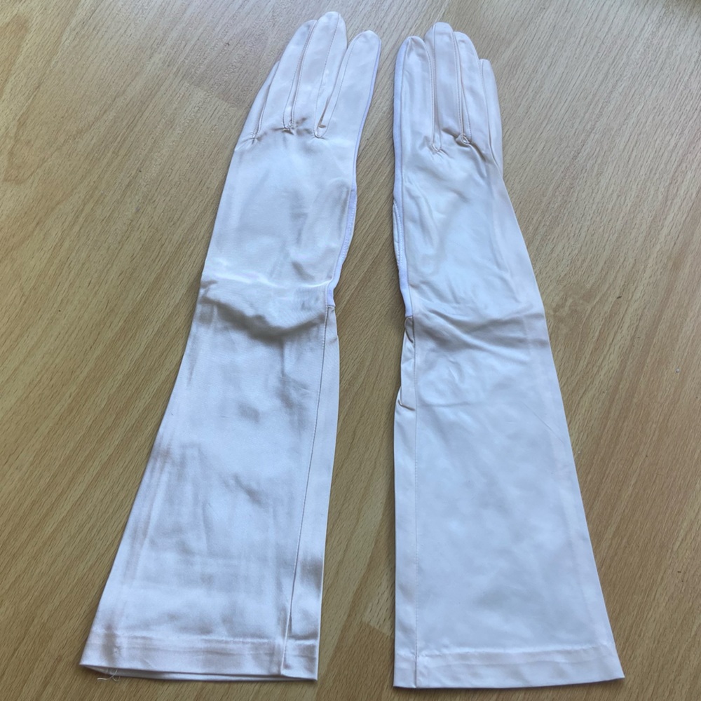 Vintage white opera length gloves